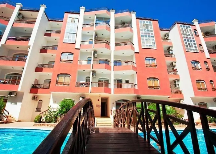 Desert Pearl, Bowling St, Touristic Villages, 1, Red Sea Governorate 84517 Hurghada
